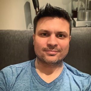 Meet your Posher, Adam